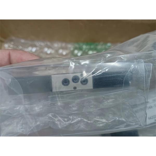 日本TRUSCO中山SLIONTEC膠帶532000-00-50X15